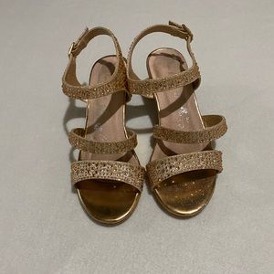 Girl’s golden embellished party sandals size 2